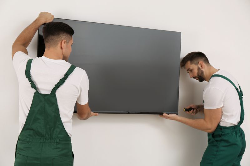 Flatscreen TV Mounting in Kansas City, MO